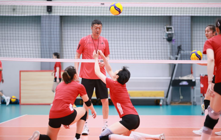 与朋友一起分享ag九游会在线娱乐的欢乐